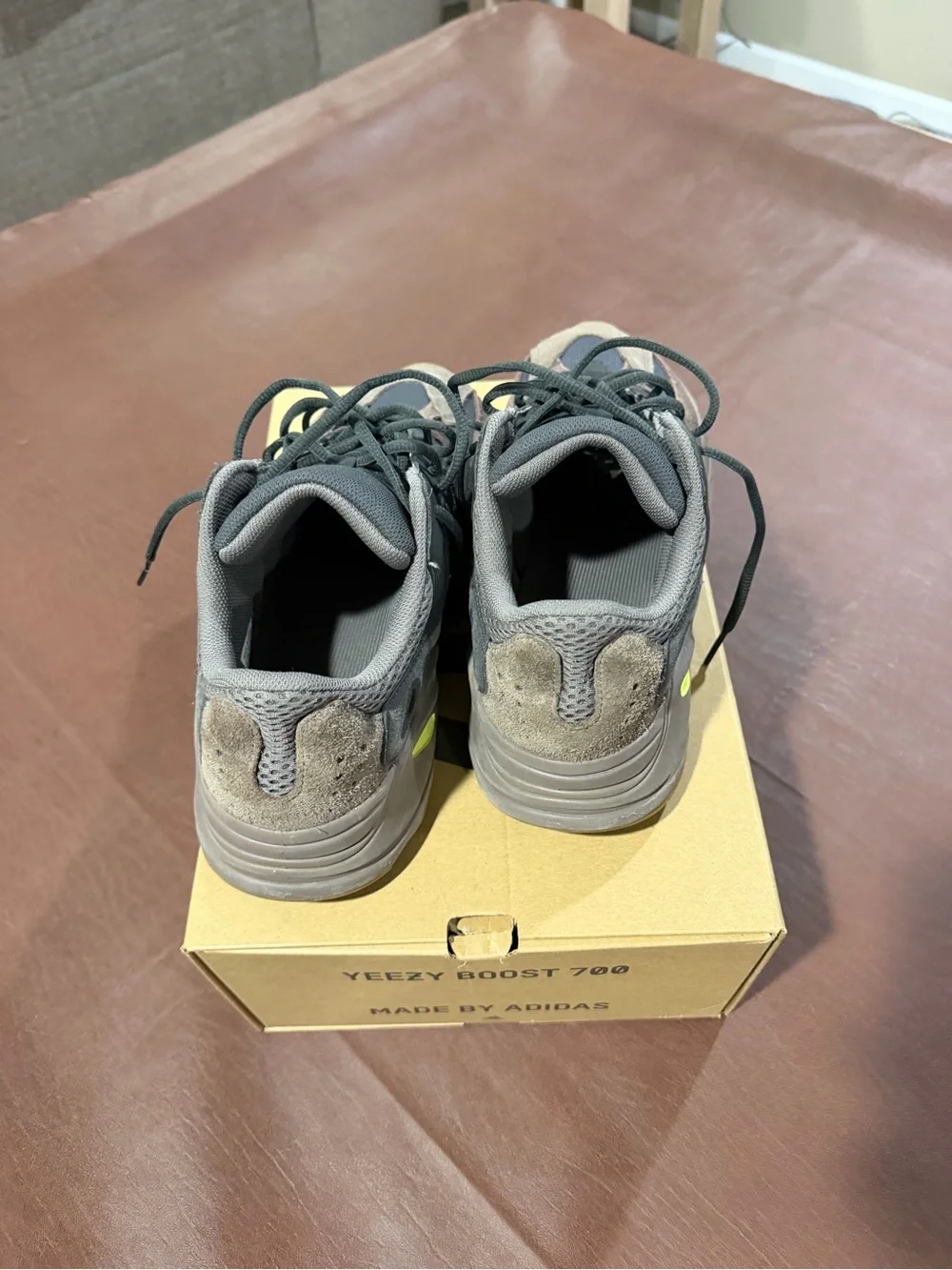Adidas Yeezy boost 700 mauve size 12